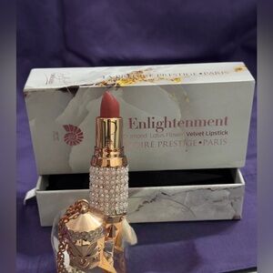 Predire Diamond Lotus Flower Velvet Lipstick in Shade Enlightenment